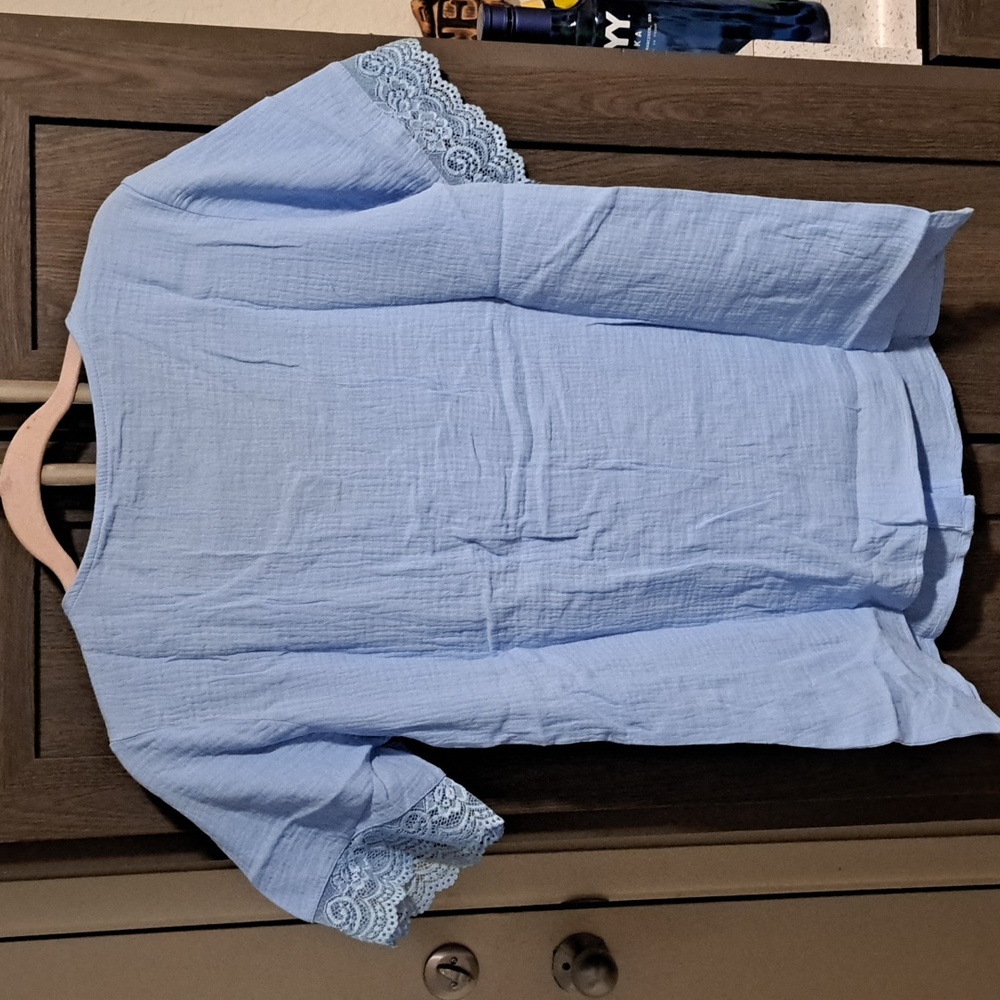New blue ruffle cotton top - Picture 10 of 10